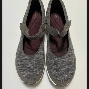 aetrex slip resistant leather knit slip on comfort shoe 10